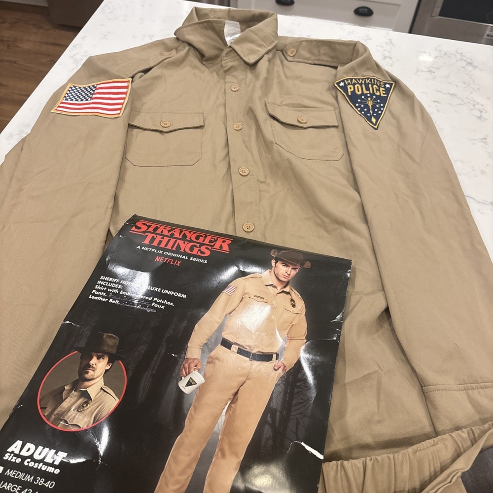 Spirit Halloween Stranger Things Sheriff Hopper Deluxe Uniform Costume XL *Read!